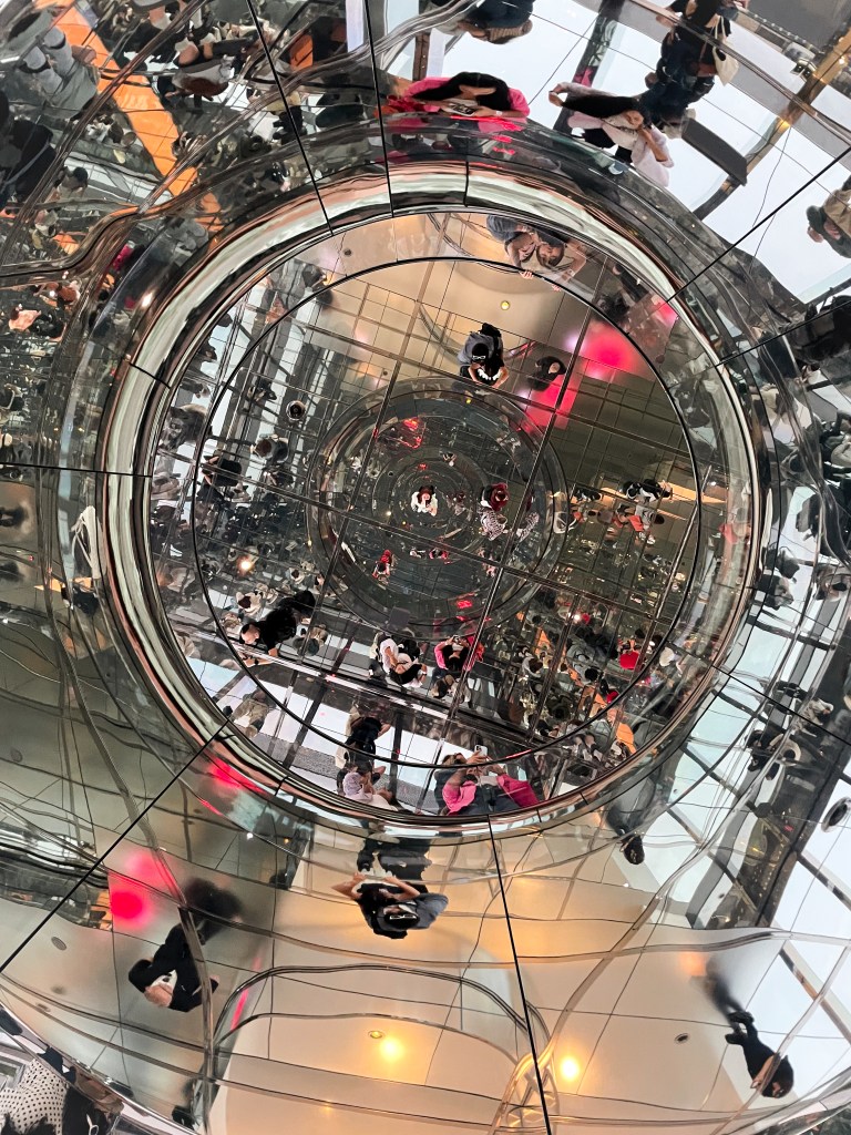 Mirrored room at Summit One Vanderbilt