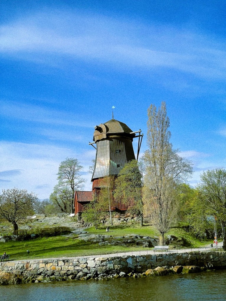 A traditional building on an island in Stockholm from a boat tour through the archipelago’s of Stockholm